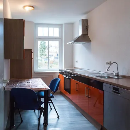 Apartman Studiowohnungen Am Neuberinhaus F&g