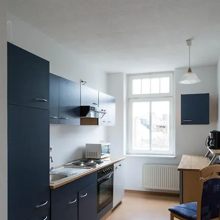 Studiowohnungen Am Neuberinhaus F&g *