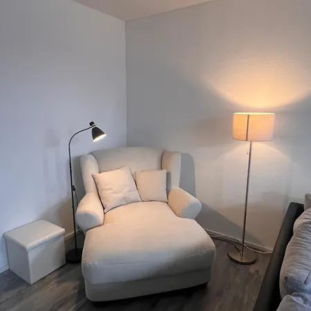 Studiowohnungen Am Neuberinhaus F&g アパート